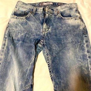 34 L Buckle jeans